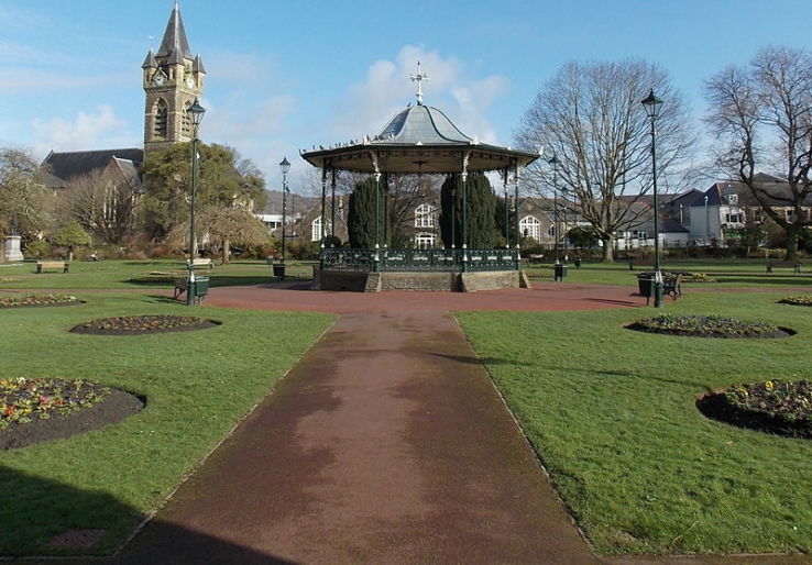 Victoria Gardens Trip Packages