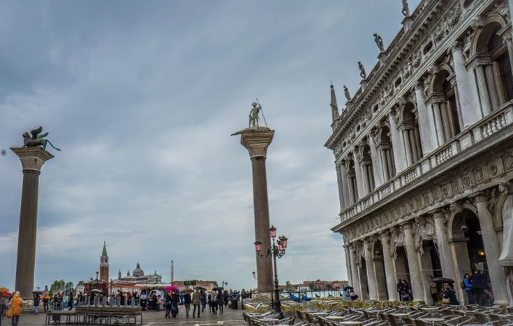 Piazza Venice Trip Packages