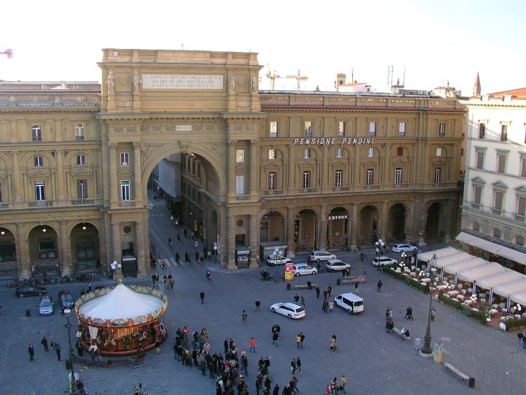 Piazza della Repubblica, Florence Trip Packages