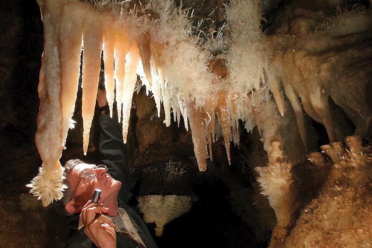Black Chasm Cavern Trip Packages