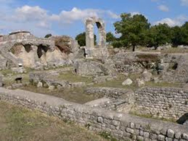 Amphitheatre of Pompeii Trip Packages