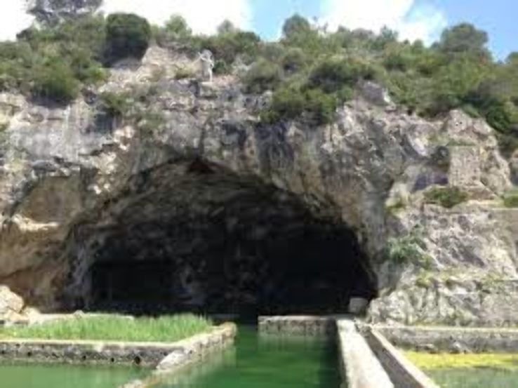 Villa di Tiberio  Trip Packages