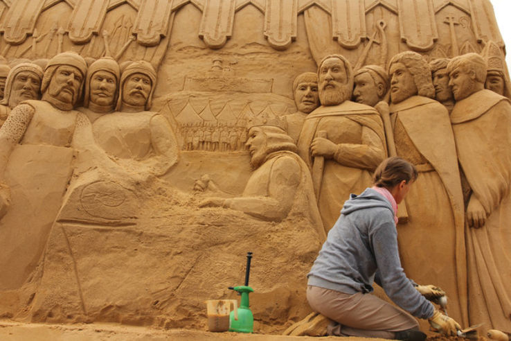 Lincoln Castle and its Magna Carta  Trip Packages