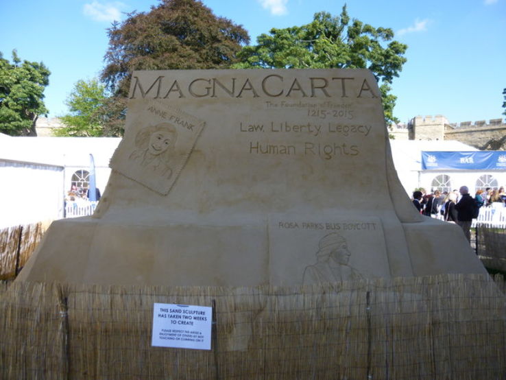 Lincoln Castle and its Magna Carta  Trip Packages
