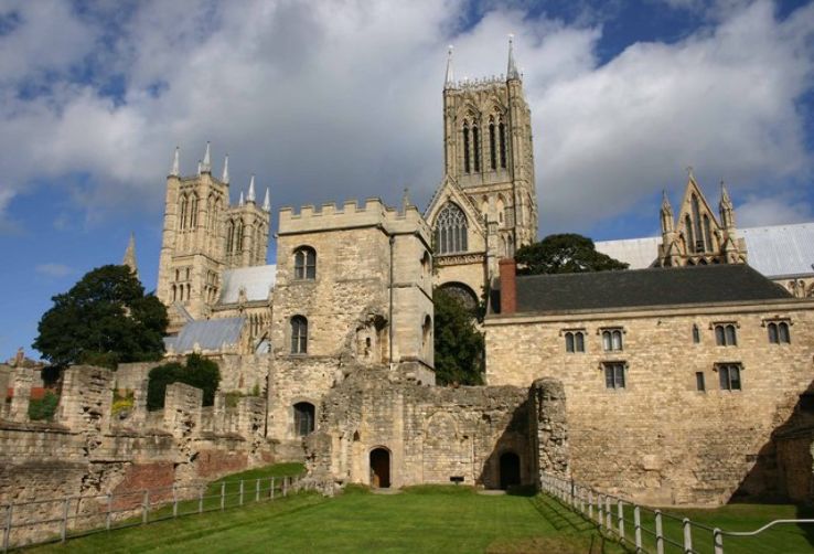 Lincoln Medieval Bishop s Palace  Trip Packages