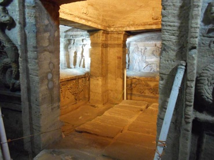 Catacombs of Kom el-Shuqqafa Trip Packages