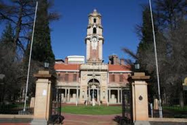 National Museum Bloemfontein Trip Packages