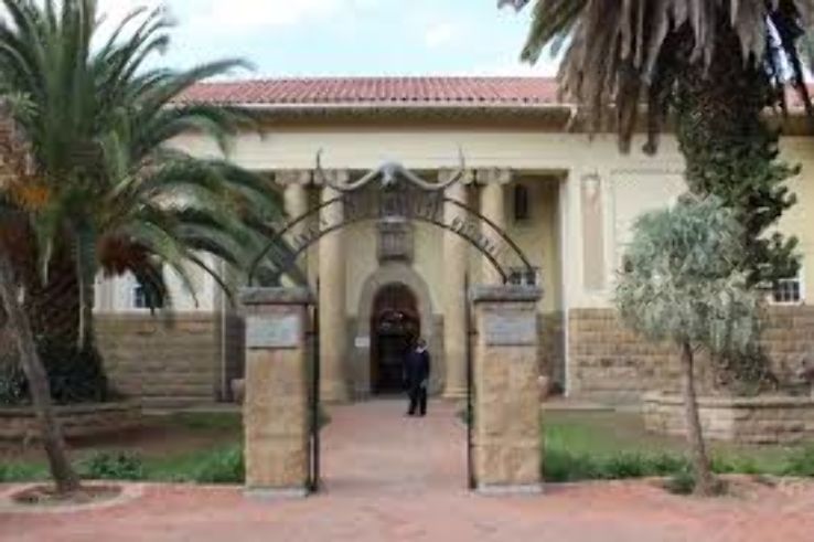 FIRST RAADSAAL MUSEUM Trip Packages