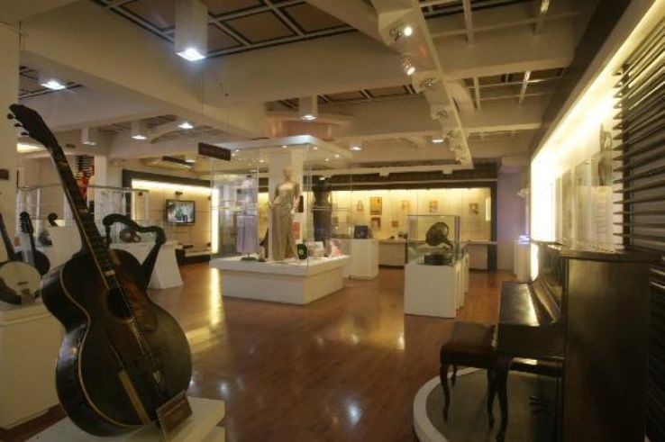 Jose R. Gullas Halad Museum Trip Packages