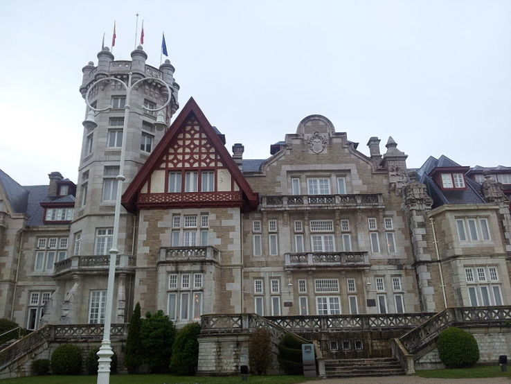 Palacio de la Magdalena Trip Packages