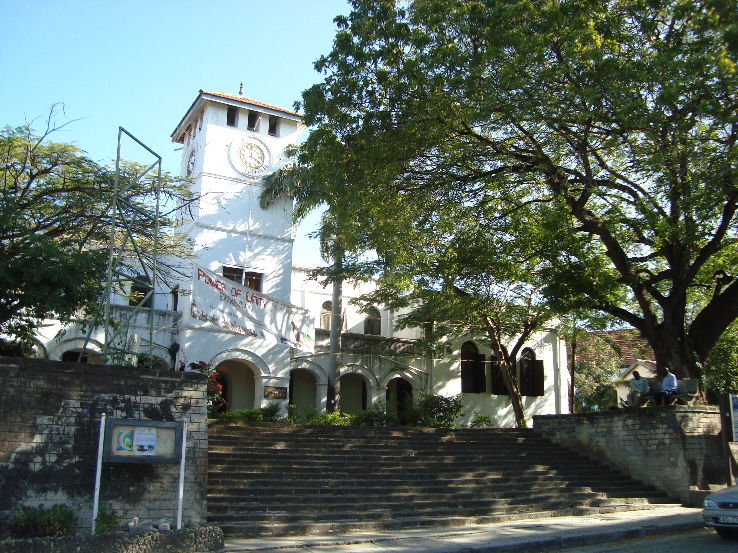 old law courts Trip Packages