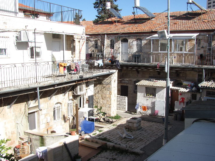 Nachloat Neighborhood  Trip Packages