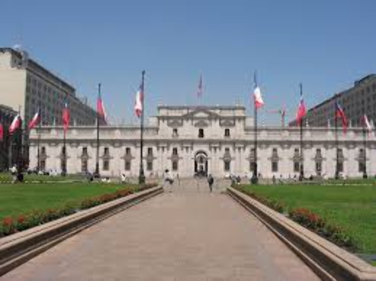 Palace of La Moneda Trip Packages