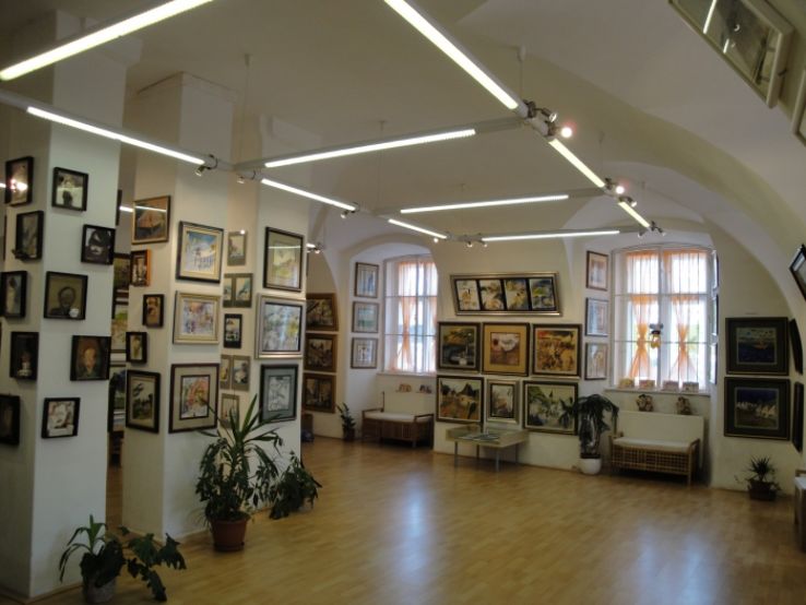 Vaci Mosolyalbum, Sajdik Ferenc gyujtemeny Trip Packages