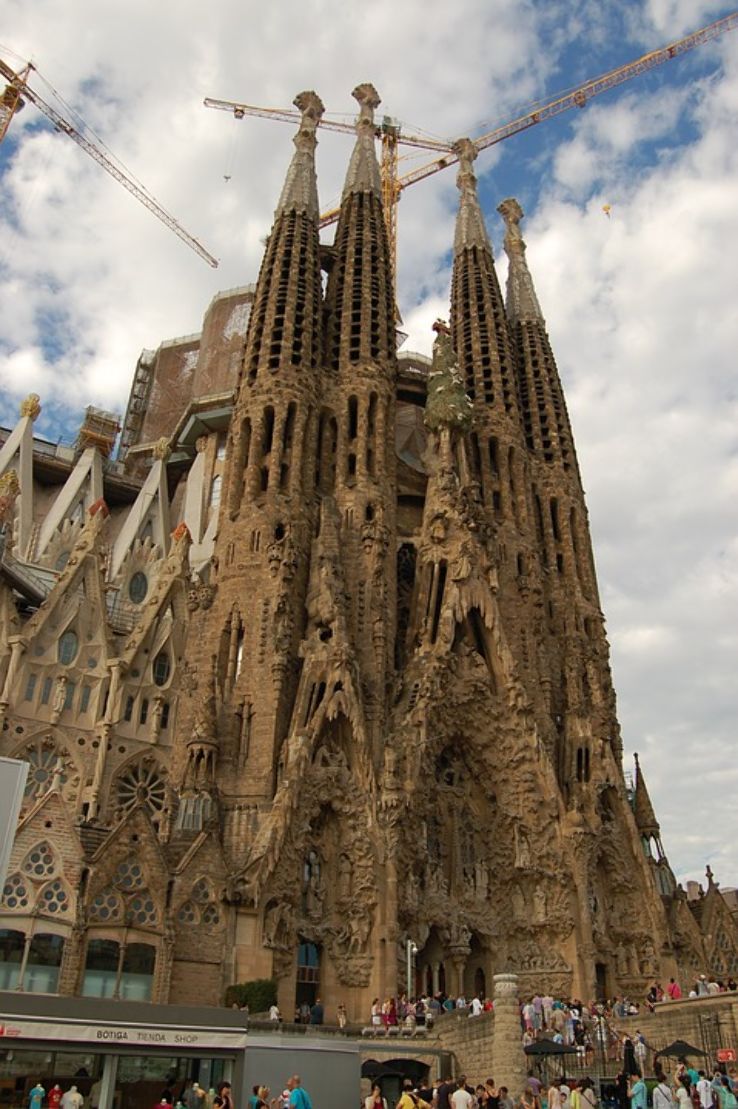Sagrada Familia Trip Packages