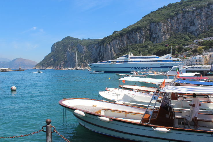 Marina Grande Trip Packages