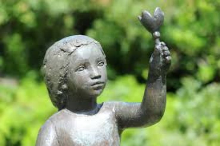 Sculptures Garden Trip Packages