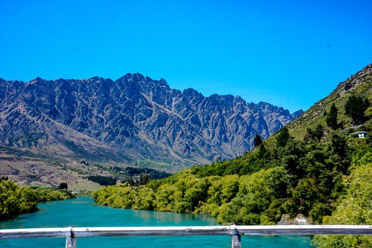 Lake Wakatipu Trip Packages