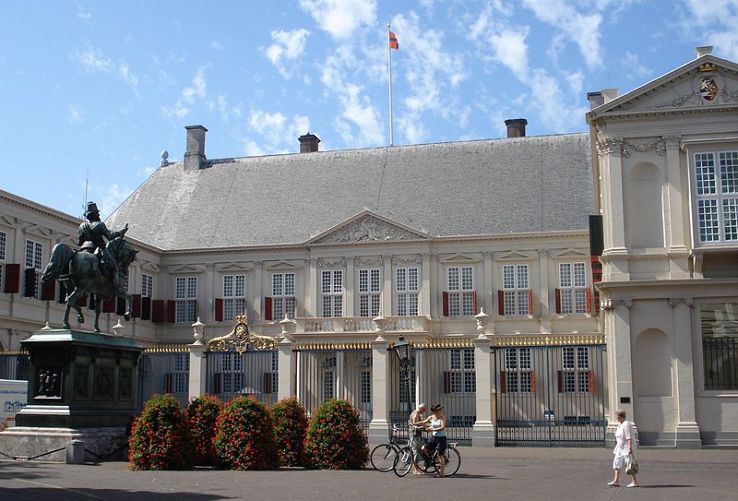 Noordeinde Palace Trip Packages