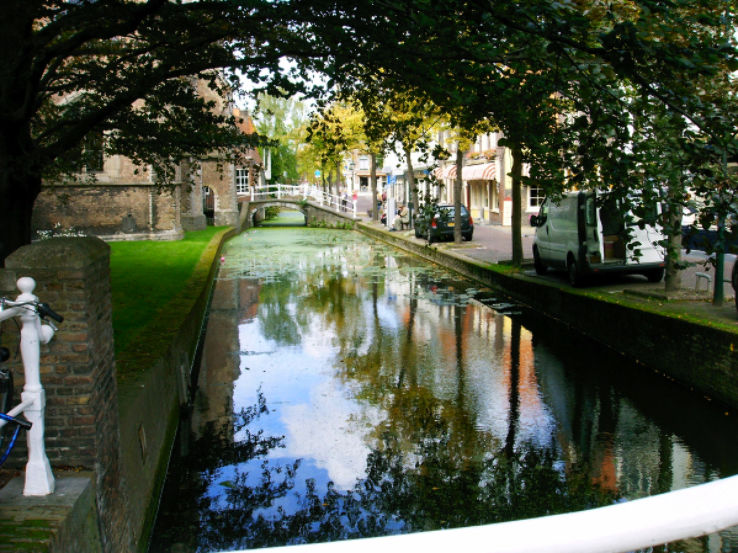 Canals of Delft Trip Packages