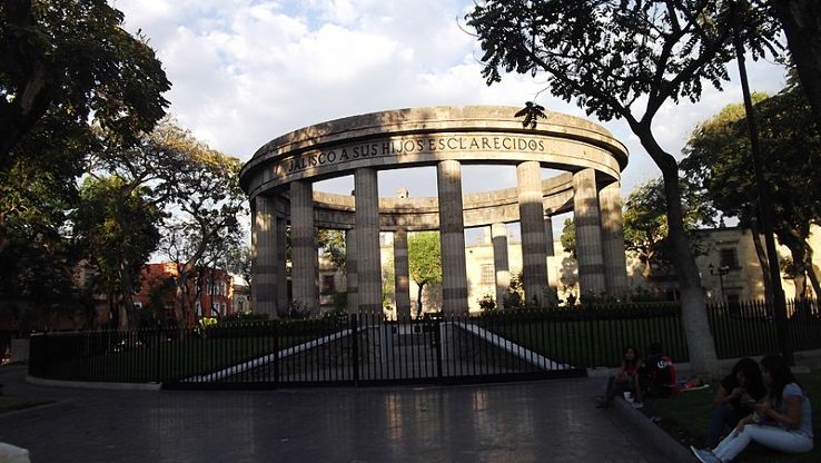 Rotonda de los Jaliscienses Ilustres Trip Packages