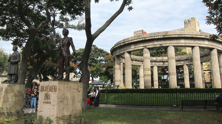 Rotonda de los Jaliscienses Ilustres Trip Packages