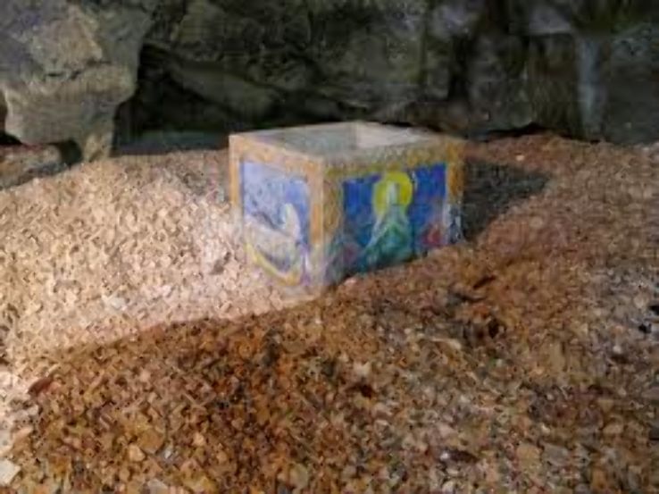 Hanibe Caves Trip Packages