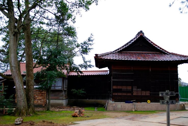 Komatsu Tenmangu Shrine Trip Packages