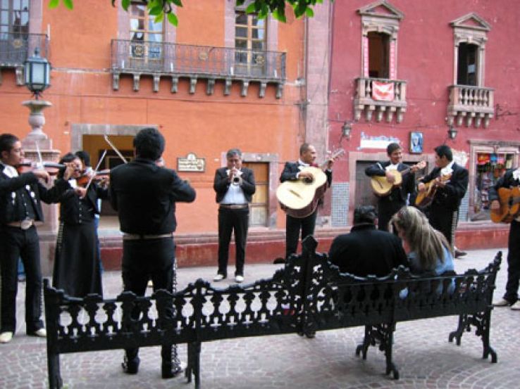 Plaza de los Mariachis Trip Packages