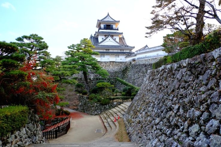 Kochi Castle Trip Packages