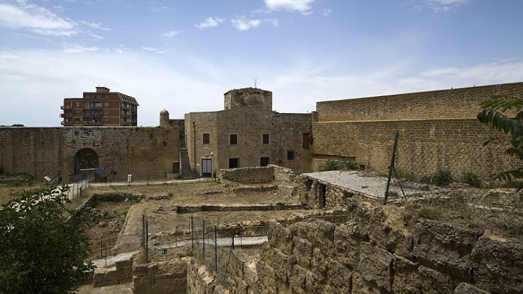 Castello di Lombardia Trip Packages