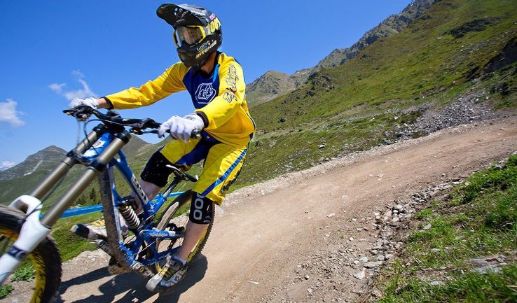 Mountain Air Cycle Hire Trip Packages