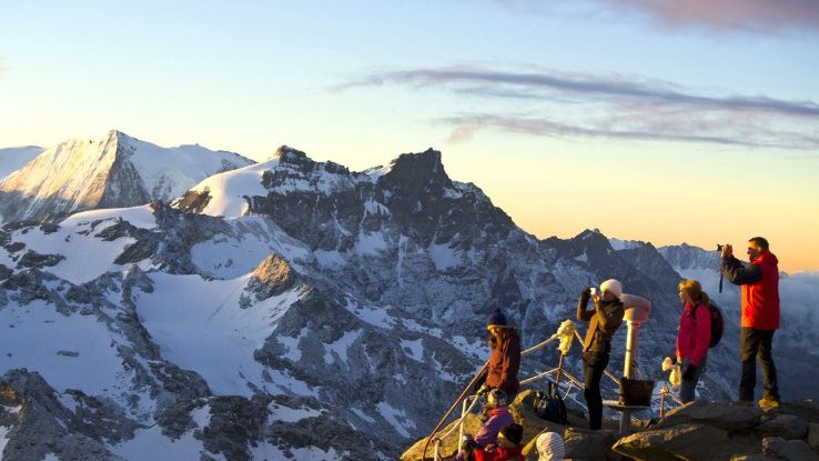 Mont Fort Sunrise Trip Packages