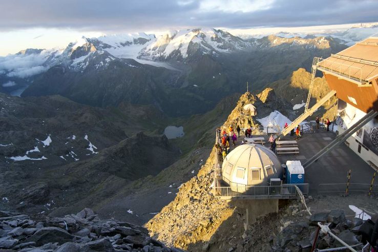 Mont Fort Sunrise Trip Packages