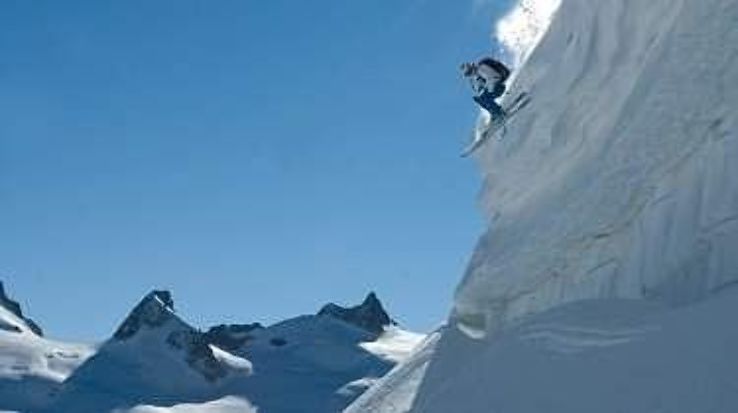 La Fantastique Adventure Company Trip Packages