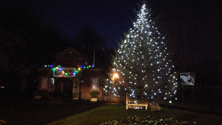 Birmingham Wildlife Conservation Park  Trip Packages