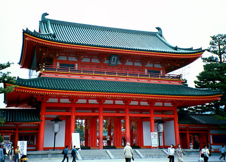 Heian Shrine Trip Packages