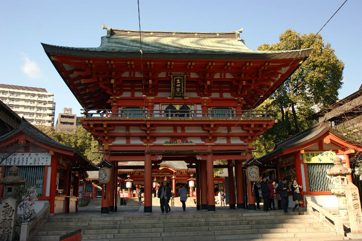Ikuta Shrine Trip Packages