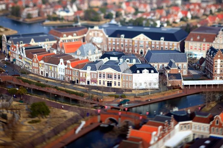 Huis Ten Bosch Trip Packages