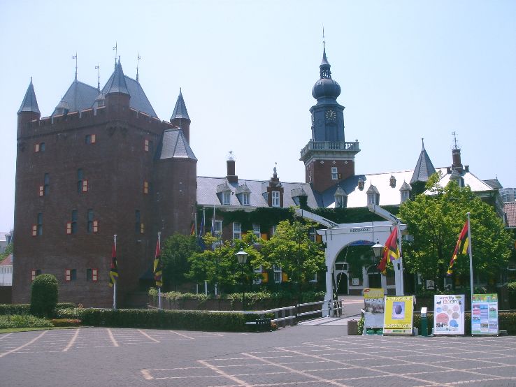 Huis Ten Bosch Trip Packages