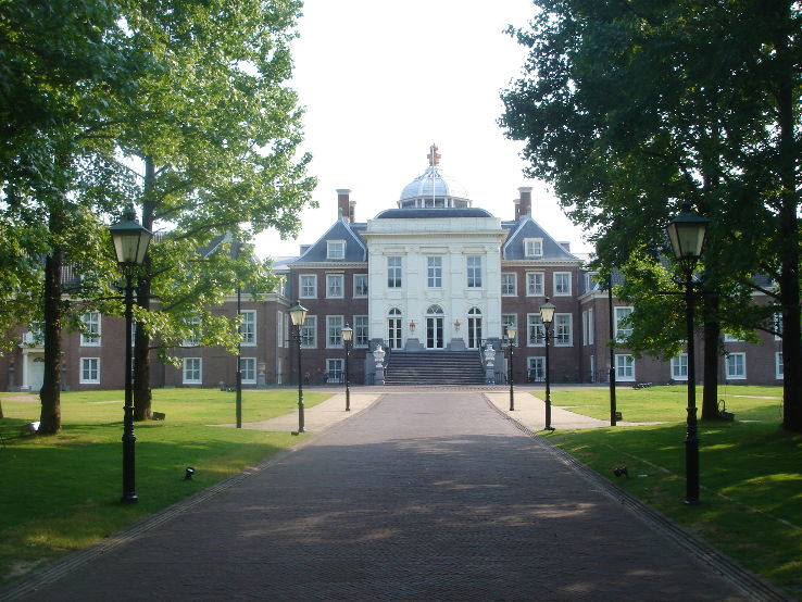 Huis Ten Bosch Trip Packages