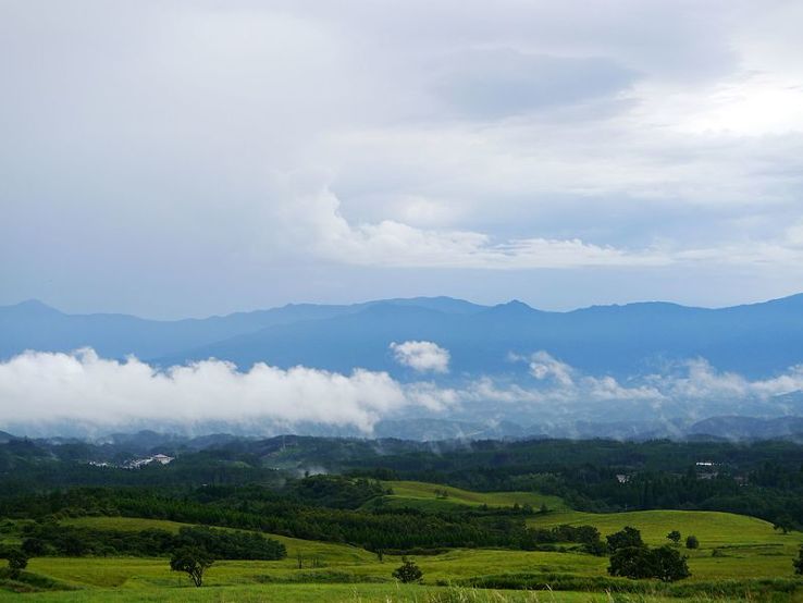 The Kuju mountain Trip Packages