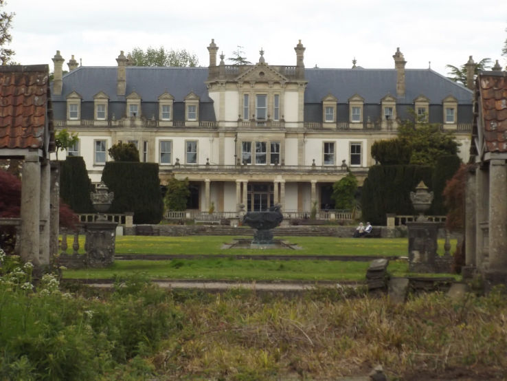 Dyffryn Garden & House  Trip Packages