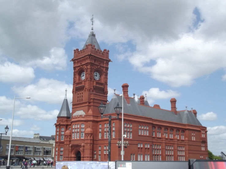 Roald Dahl Plass  Trip Packages