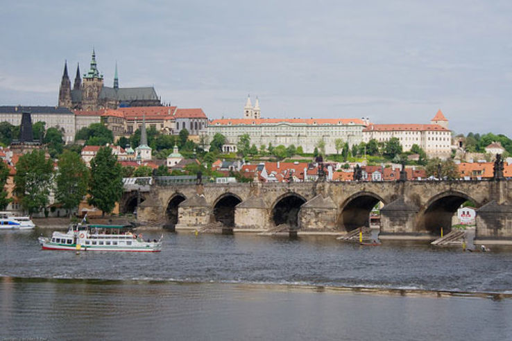 Stroll across the Charles Bridge Trip Packages