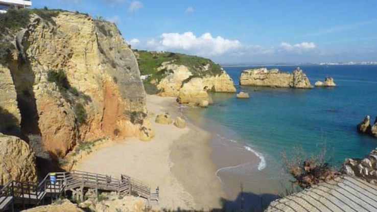 Praia de Dona Ana Trip Packages