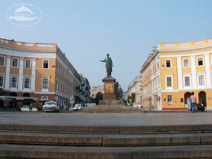 Statue of the Duc de Richelieu Trip Packages