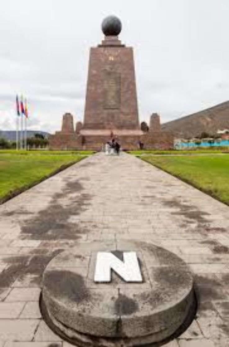 La Mitad del Mundo Trip Packages
