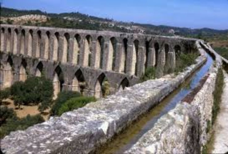 Aqueduto dos Pegoes Trip Packages