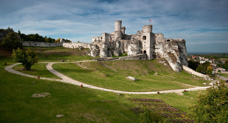 Ogrodzieniec Castle Trip Packages